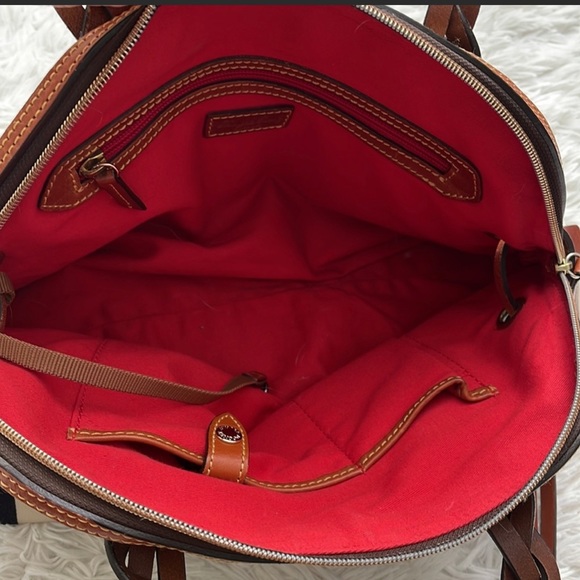 SOLD-Dooney Bourke Safari Zebra Print Tote - Picture 7 of 8